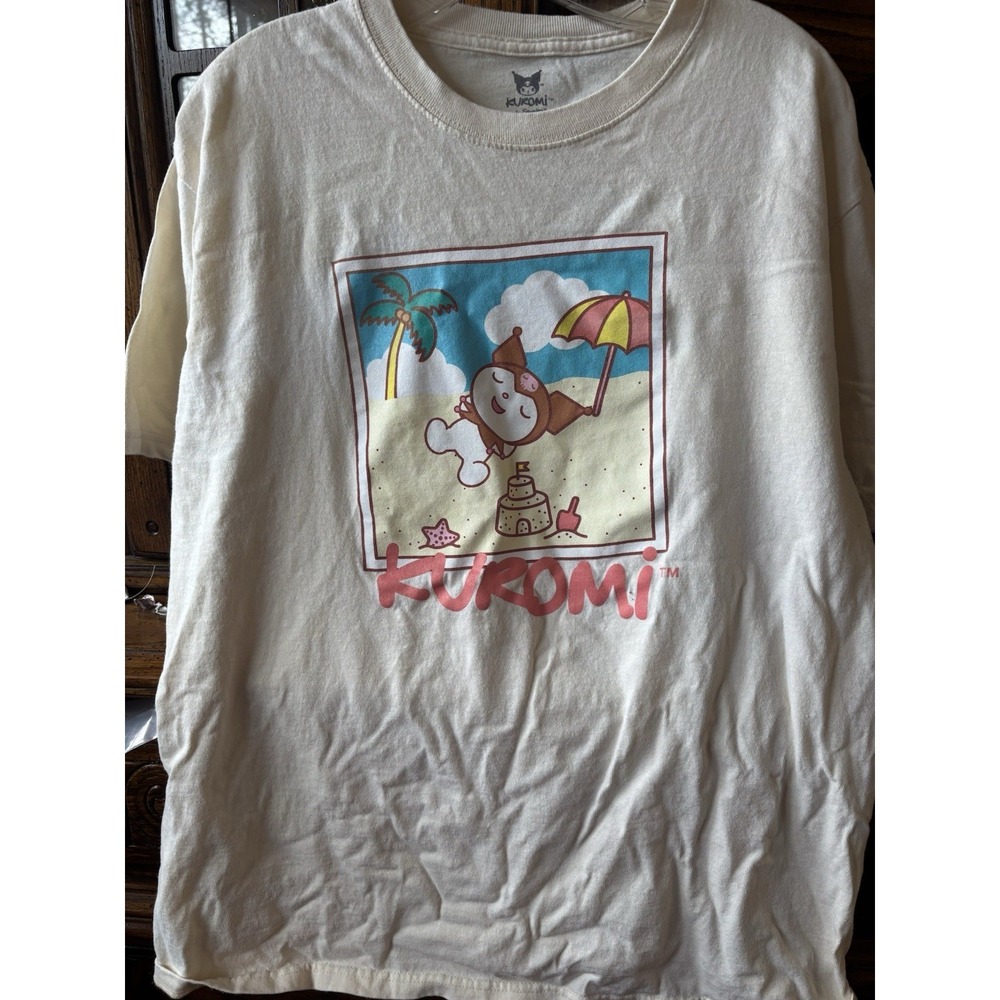 Kuromi Men's Off White Graphic T Shirt Beach Scene Colorful Size‎ Large